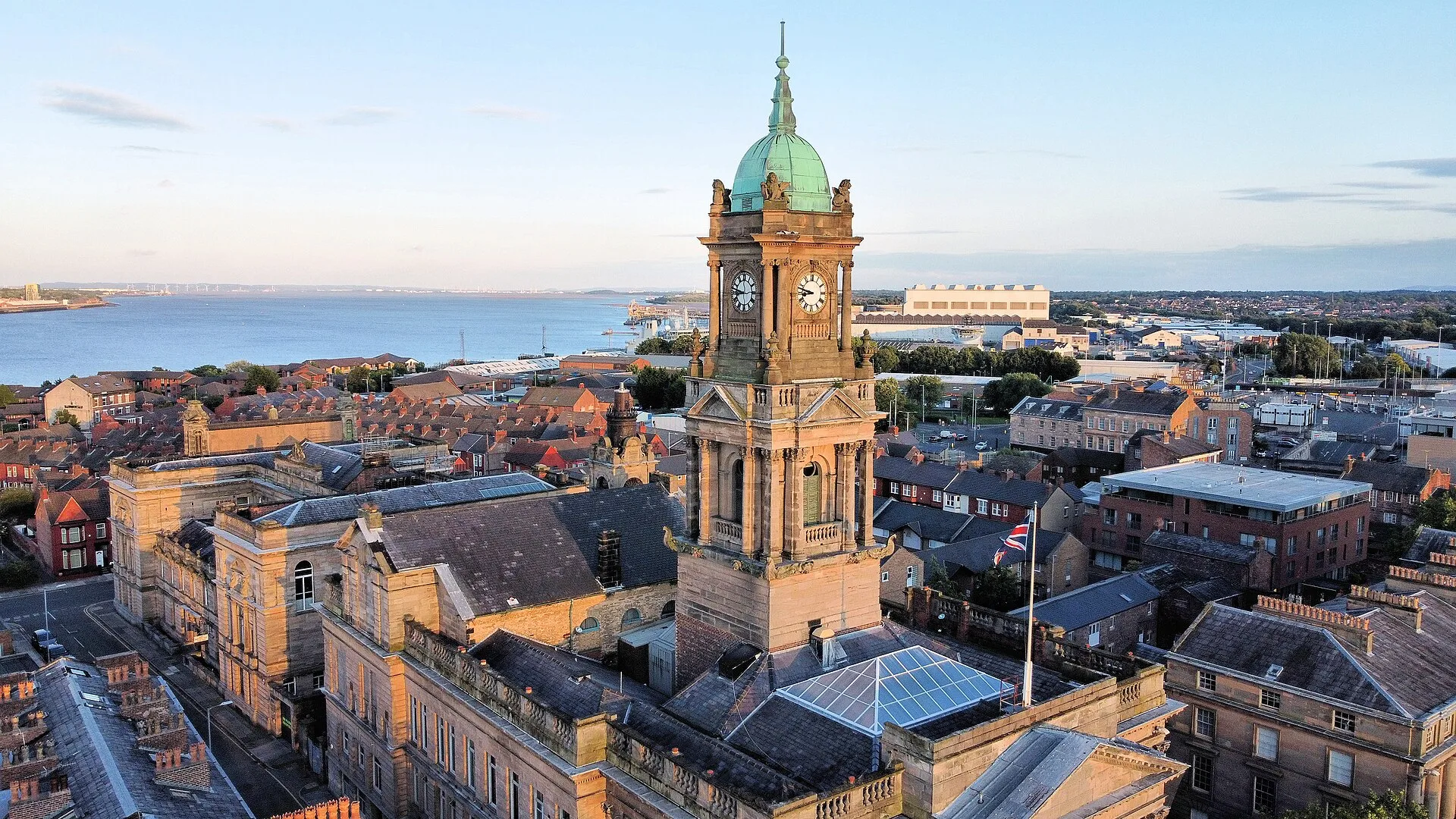Birkenhead - Wirral, Birkenhead Town Hall.